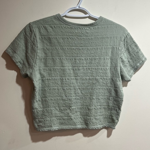 American Eagle Smocked Puckered Cropped Tee Shirt sz S - Picture 2 of 5